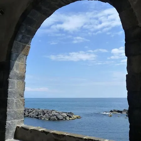 Casa Greli, Typical Sicilian House With A View SantʼAlfio